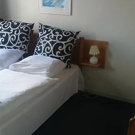 Hotel &