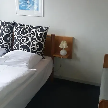 Hotel &